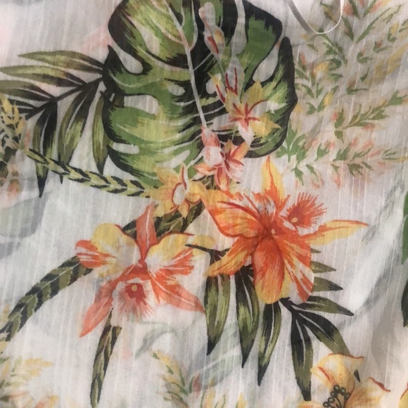 Tropical swim cover up - Picture 4 of 4